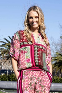 Emilia Shirt Retro Maroon Pink