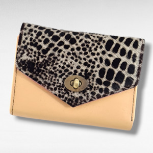 Products: Jolie 11 AuroraLily