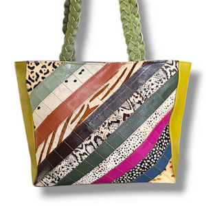 Products: Sierra 05 I Tote Bag AuroraLily