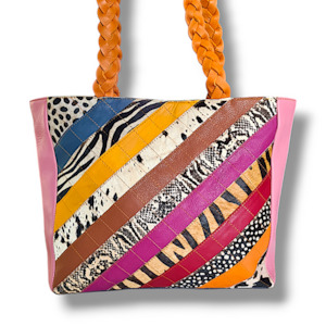 Products: Sierra 01 I Tote Bag AuroraLily