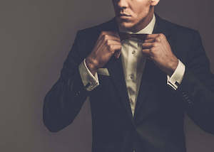 Essential Oil Synergy Blends: Gentleman Essential Oil Blend