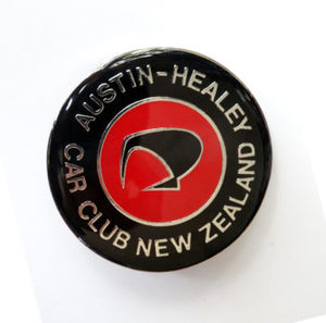 Merchandise: Kiwi Grille Badge