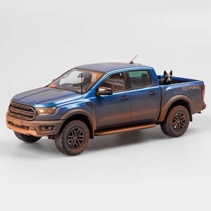 Australian Road Cars: 1:18 Ford Ranger Raptor - Velocity Blue - Dirty Version With Dog