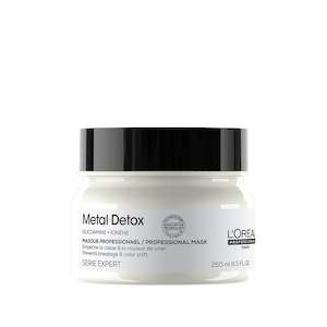 Product Type Treatment: Metal Detox Hair Mask