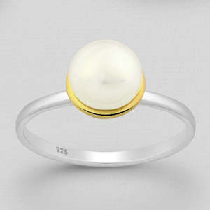 Sterling Silver Ring, Decorated with Freshwater Pearl, Plated with 3 Micron 22K &hellip;