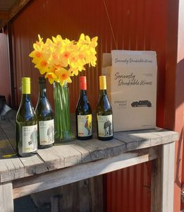 Products: Fat Boy’s Mixed 6-Pack Spring Special - Straight 8 Estate Winery Burnham