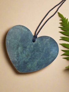 Pounamu: Manawa Pounamu Pendant (extra large) - 1