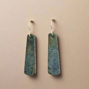 Pounamu Earrings: Whakakai Pounamu (Drop Earrings) - 5