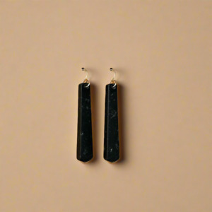 Pakihi Maori: Whakakai Pounamu (Drop Earrings) - 22
