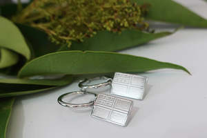 Earrings: He Whakaputanga Earrings - Rerehua Boutique