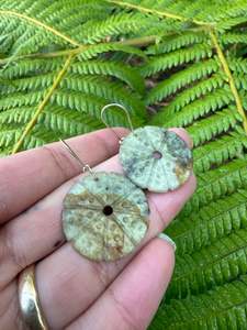 Pounamu Earrings: Kina Pounamu Earrings 3 - Donna Summers