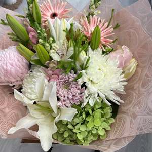 All Flowers: Florist Choice Posies In Bag