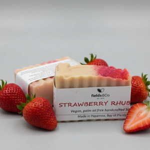 Strawberry & Rhubarb Body Bar - fields&Co
