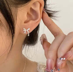 Jewellery: Bows & Stars Micro Earrings - Sterling Silver