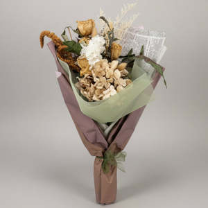 Xmas: Ivory Grace - Dried  Bouquet