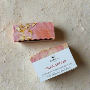 Body: Frangipani handmade soap - fields&Co.