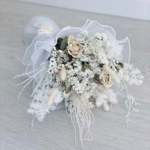 Bouquets: Lace White Bouquet