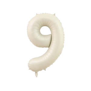 Alia Aulia: Nine Cream Number Balloon