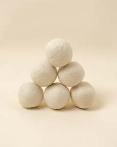 Care And Feed: NZ Wool Dryer Balls (6 Pack)