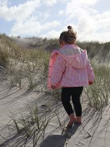 Winter Autumn: Tūhono Rain Jacket Māwhero (Pink)