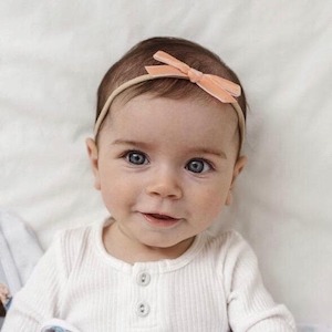 Petite Velvet Bows: Coral petite velvet bow