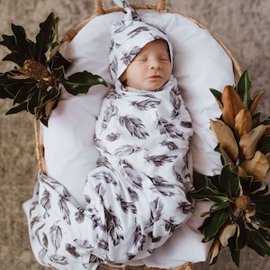 Wraps Swaddles: Quill baby jersey wrap & beanie set