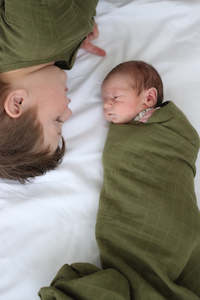 Sleep Gowns: Essentials Muslin Wrap - Pine