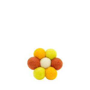 Moana Road: Daisypoms Orange