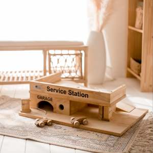 Wooden Toys: Q Toys Solid Wooden Service Station