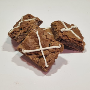 Frontpage: Easter Hot Cross Blondie