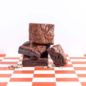 Frontpage: Sensationally Plain (Vegan) - 12 slices