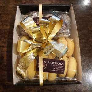 Small Gift Box (Chocolate Truffles & Yo-yoes)