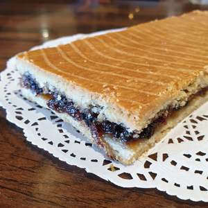 Sweet Treats: Fruit Slice (packaged)