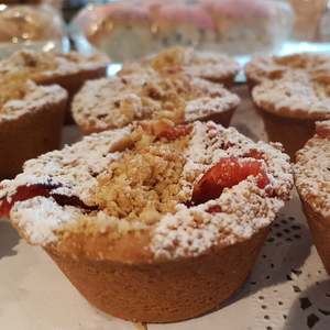 Family Apple & Rhubarb Crumble
