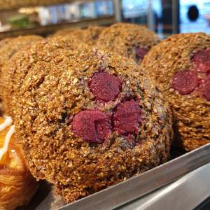 Bran & Raspberry Muffin