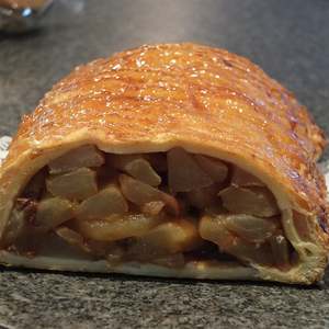 Fruit Pies: Apple Strudel Slice