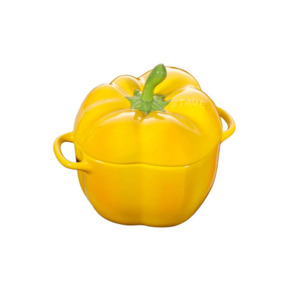 Ovenware: Staub Ceramic Capsicum Cocotte 500ml