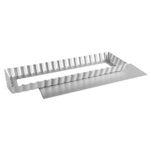 Pie Dishes Tart Tins: Fat Daddio's Fluted Oblong Tart Pan (loose base)