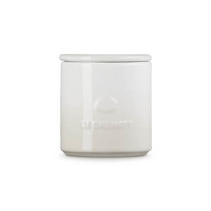 Le Creuset: Le Creuset Boston Garlic Keeper