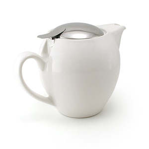 Tabletop Bar: Zero Japan Teapot 580ml White