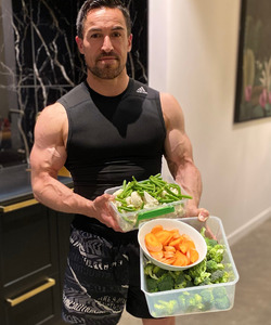 Products: Eat with Me Nutrition Plans