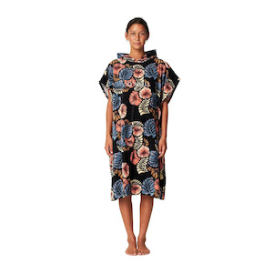 Towel: O'Neill Women's Bahia Chnage Towel - Flora Tropic Black
