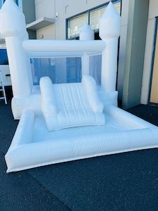 Kids Birthday Packages: Toddlers bouncy castle