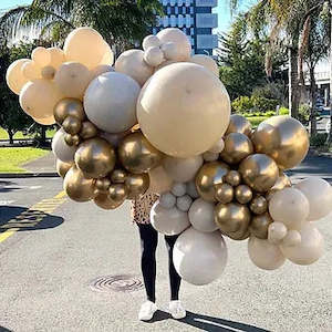 Grab and Go gold and sand inflated balloon garland 2.5m MIDI