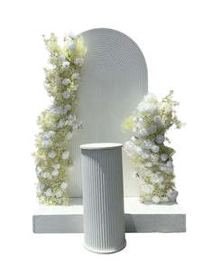 White floral and Ripple backdrop arrangment