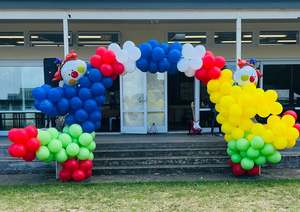 Balloon clown arch