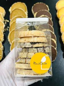 Drinking Chocolate: Sablé Diamants Cookies – Mixed Flavor Pack