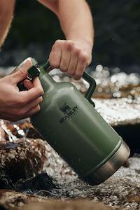 Stanley Classic Easy-Pour Growler | 1.9L