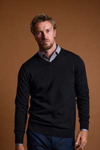 Mens Knitwear: Skyland ZQrx Merino Vee