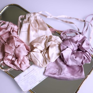 Frontpage: Lush & Luxe Hair 100% Mulberry Silk Scrunchie